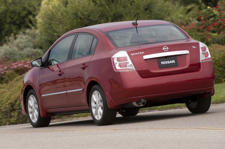 2011 Nissan Sentra SL Sedan Picture