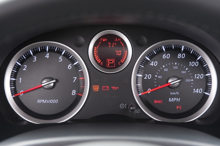 2011 Nissan Sentra SL Sedan Gauges Picture