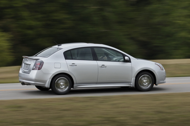 2012 Nissan Sentra SR Special Edition Sedan Picture