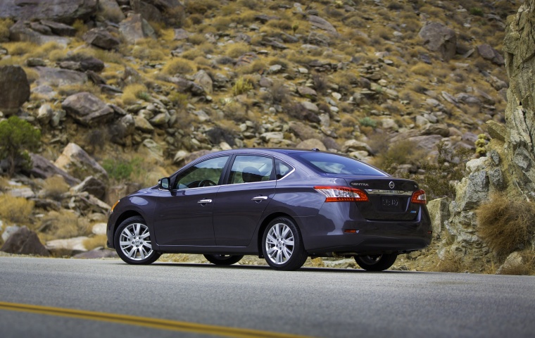 2013 Nissan Sentra SL Picture