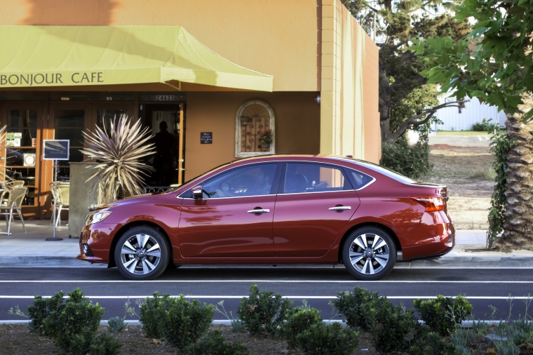 2018 Nissan Sentra SL Picture