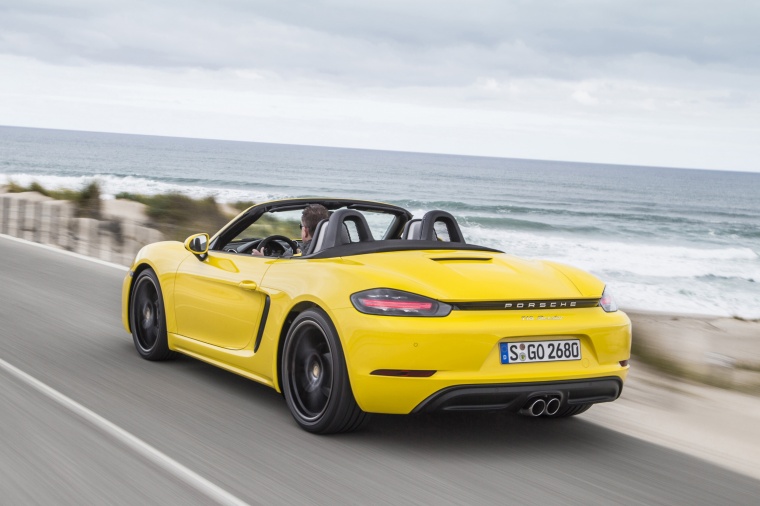 2018 Porsche 718 Boxster Picture