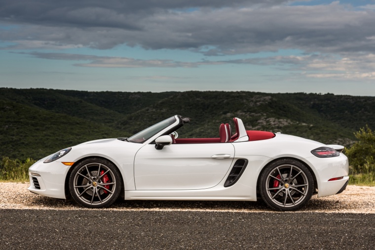 2018 Porsche 718 Boxster S Picture