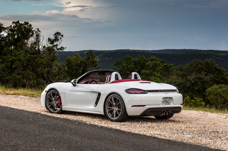 2018 Porsche 718 Boxster S Picture