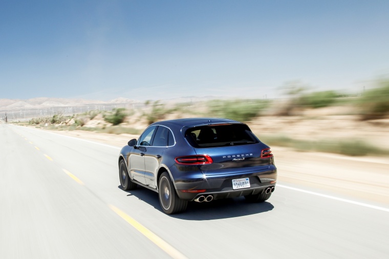 2015 Porsche Macan S Picture