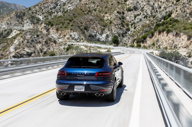 2015 Porsche Macan S Picture