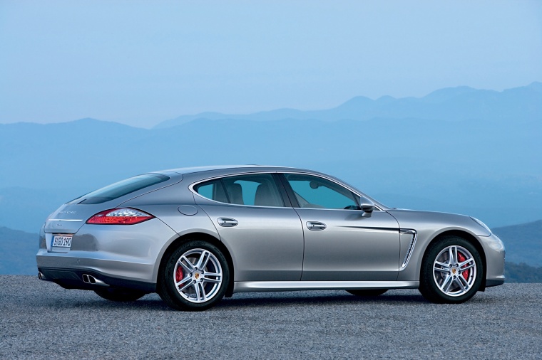 2012 Porsche Panamera Turbo Picture