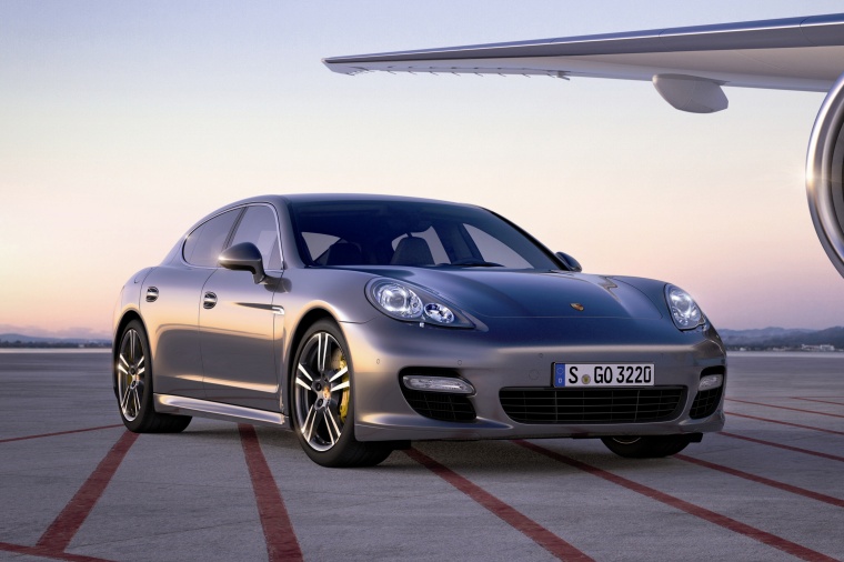 2012 Porsche Panamera Turbo S Picture