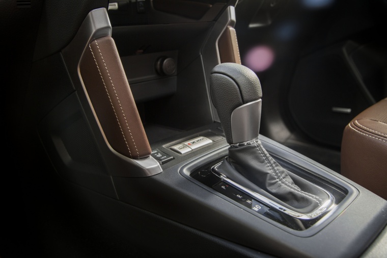 2018 Subaru Forester 2.0XT Touring Gear Lever Picture