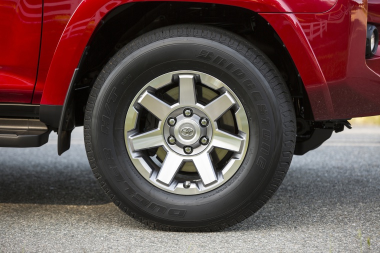 2020 Toyota 4Runner TRD Off Road Rim Picture