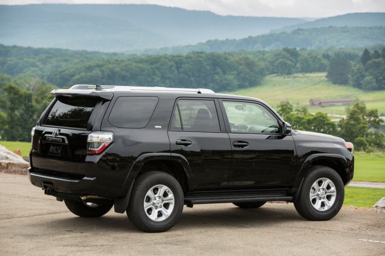 2020 Toyota 4Runner SR5 Picture