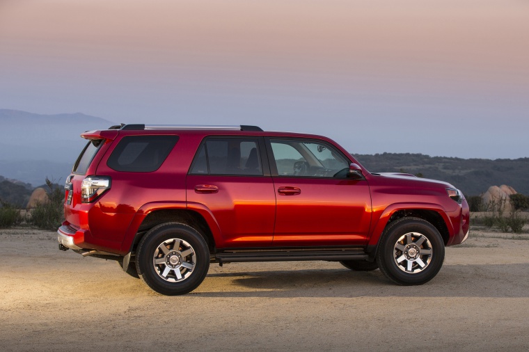 2020 Toyota 4Runner TRD Off Road Picture