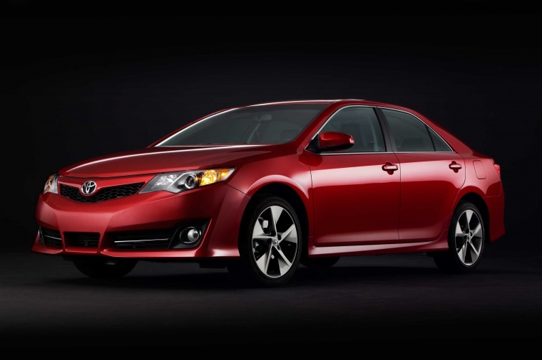 2013 Toyota Camry SE Picture