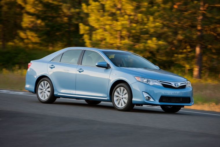 2013 Toyota Camry Hybrid XLE Picture