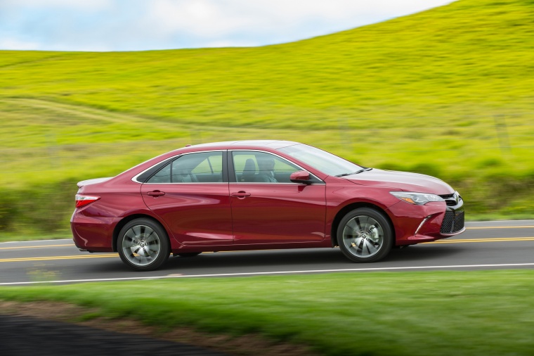 2015 Toyota Camry XSE Picture