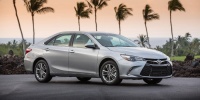 2016 Toyota Camry Pictures