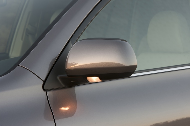 2011 Toyota Highlander Hybrid Door Mirror Picture