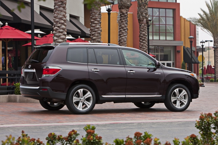 2013 Toyota Highlander Limited V6 Picture