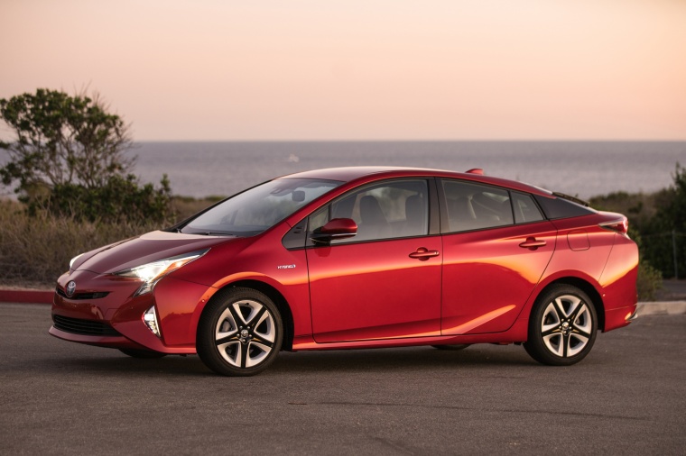 2018 Toyota Prius Four Picture