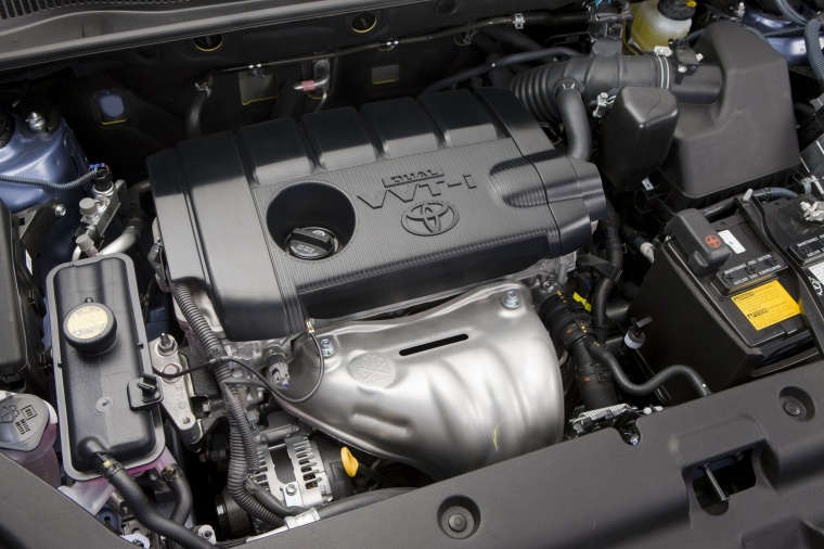 2010 Toyota RAV4 2.5-liter 4-cylinder Engine Picture