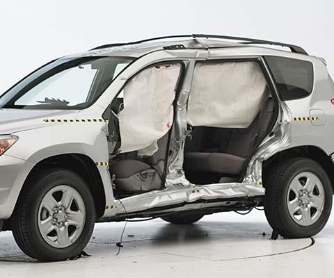 2010 Toyota RAV4 IIHS Side Impact Crash Test Picture