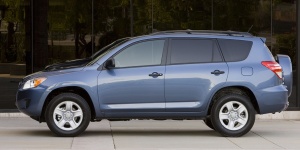 2010 Toyota RAV4 Reviews / Specs / Pictures / Prices