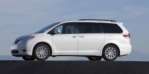 2011 Toyota Sienna Reviews / Specs / Pictures / Prices