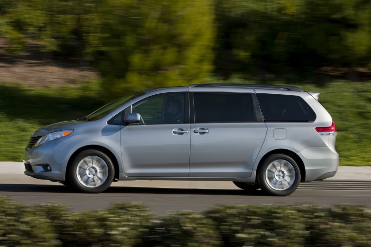 2012 Toyota Sienna XLE Picture