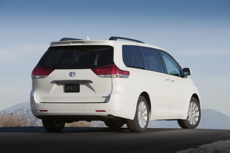 2012 Toyota Sienna Limited Picture