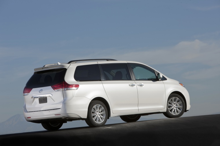 2012 Toyota Sienna Limited Picture