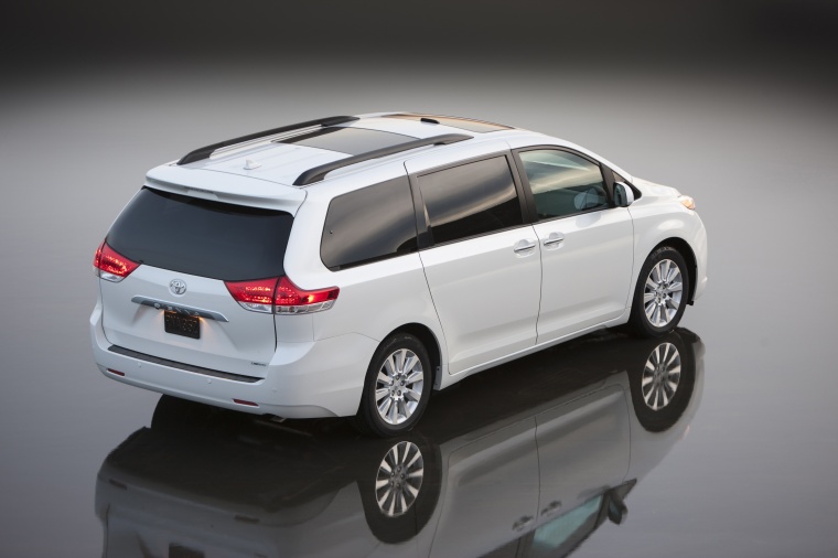 2012 Toyota Sienna Limited Picture