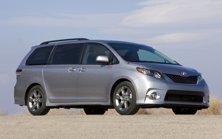 2012 Toyota Sienna SE Picture