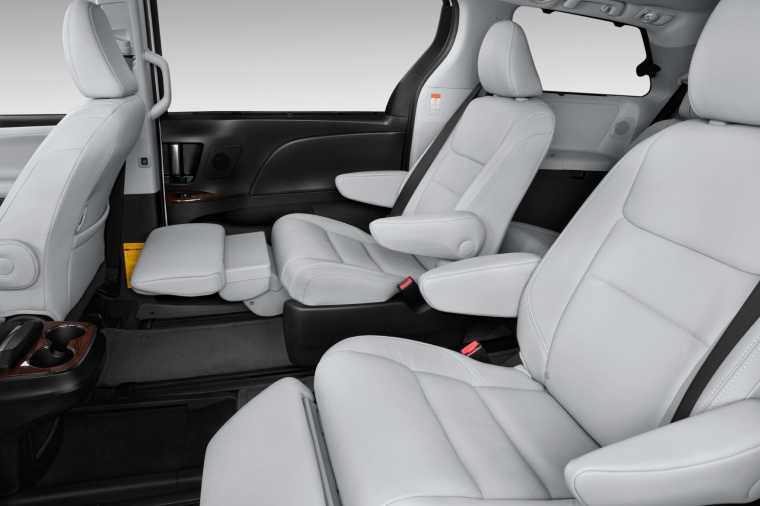 2015 Toyota Sienna Limited AWD Second Row Seats Picture