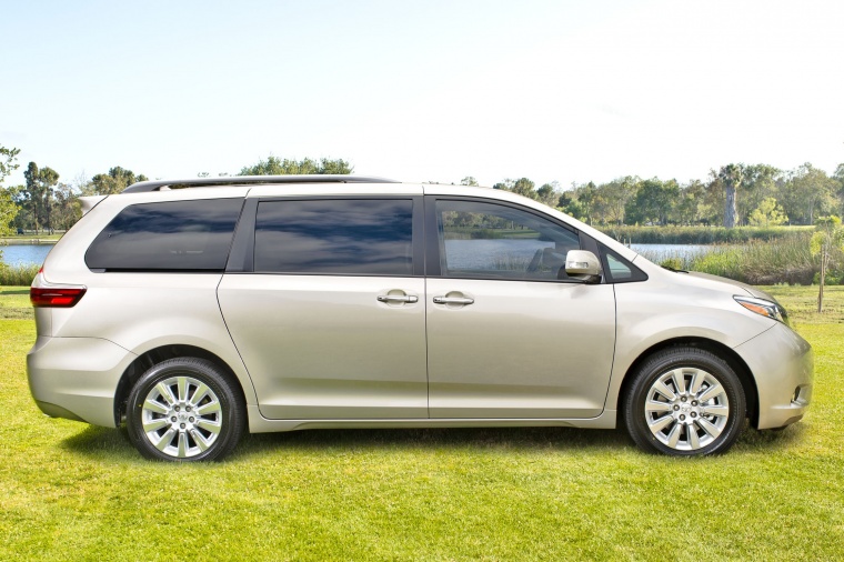 2015 Toyota Sienna Limited AWD - Picture / Pic / Image
