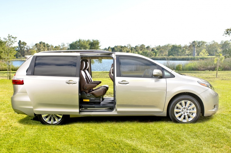 2016 Toyota Sienna Limited AWD with side-door open Picture