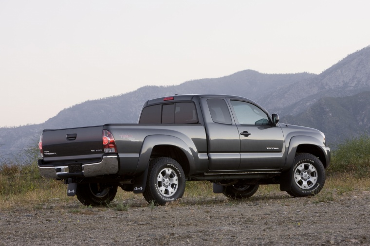 2010 Toyota Tacoma Access Cab SR5 4WD Picture