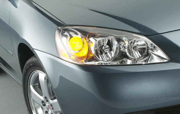 2005 Pontiac G6 Headlight Picture