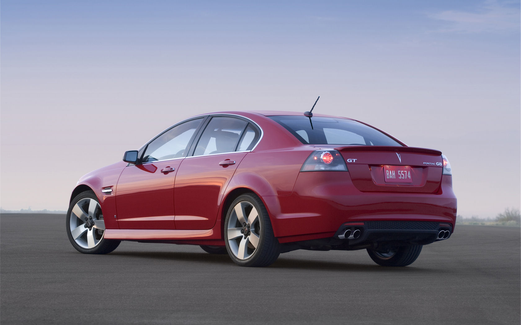 Pontiac G8 Desktop Wallpaper