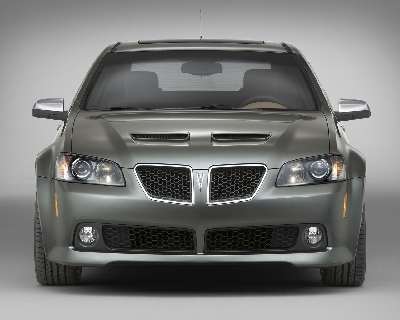 Pontiac G8 Desktop Wallpaper