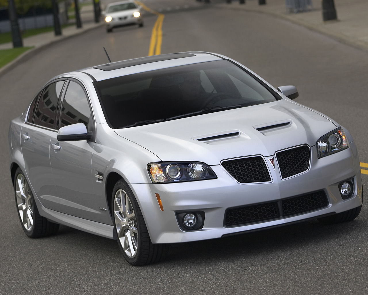 Pontiac G8 Desktop Wallpaper