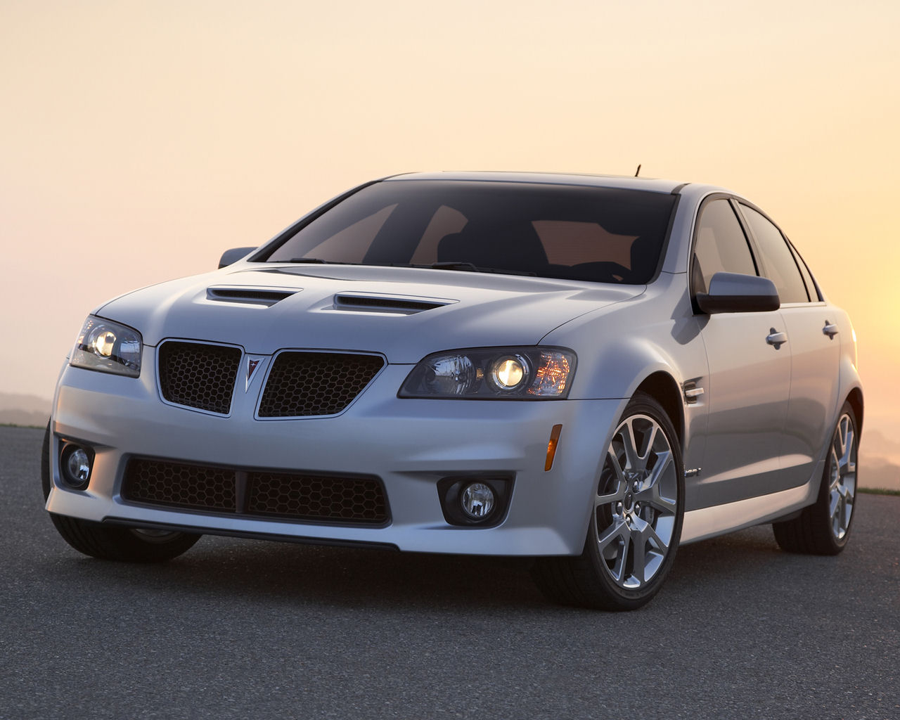 Pontiac G8 Desktop Wallpaper