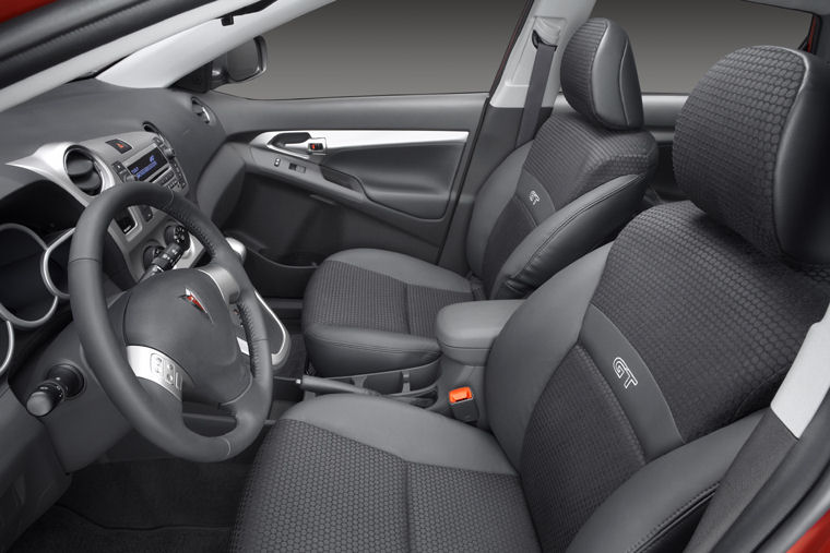 2009 Pontiac Vibe GT Interior Picture