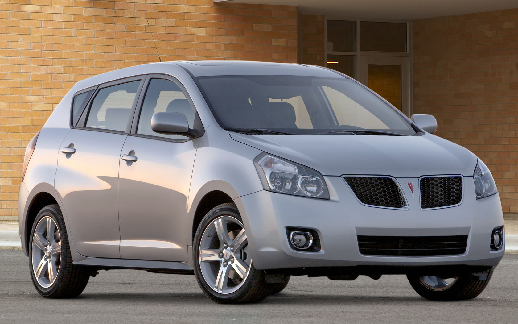 Pontiac Vibe Desktop Wallpaper