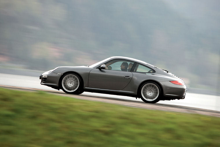 2009 Porsche 911 Carrera 4 Picture