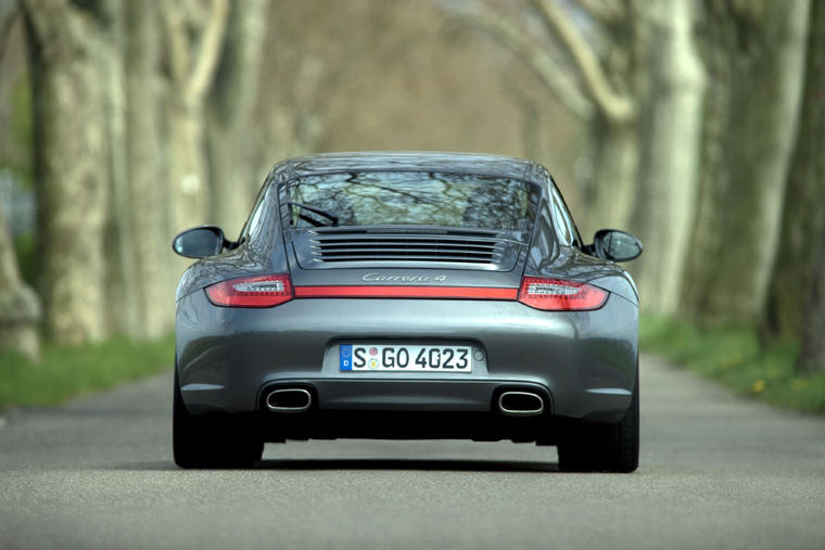 2009 Porsche 911 Carrera 4 Picture