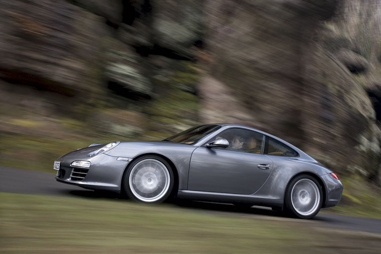 2010 Porsche 911 Carrera 4 Picture