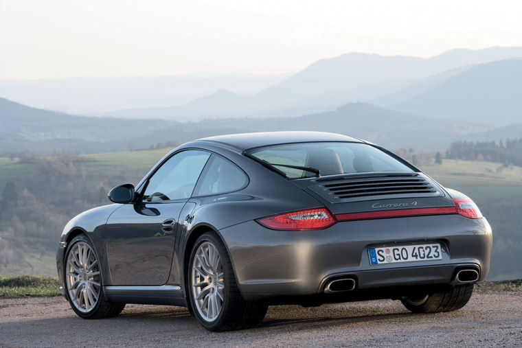 2010 Porsche 911 Carrera 4 Picture