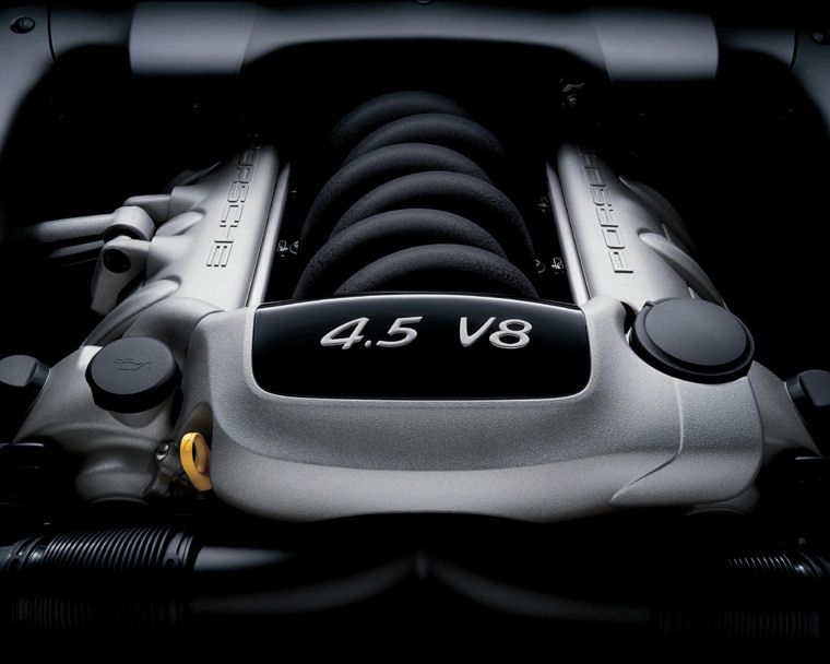 2005 Porsche Cayenne S 4.5L V8 Engine Picture