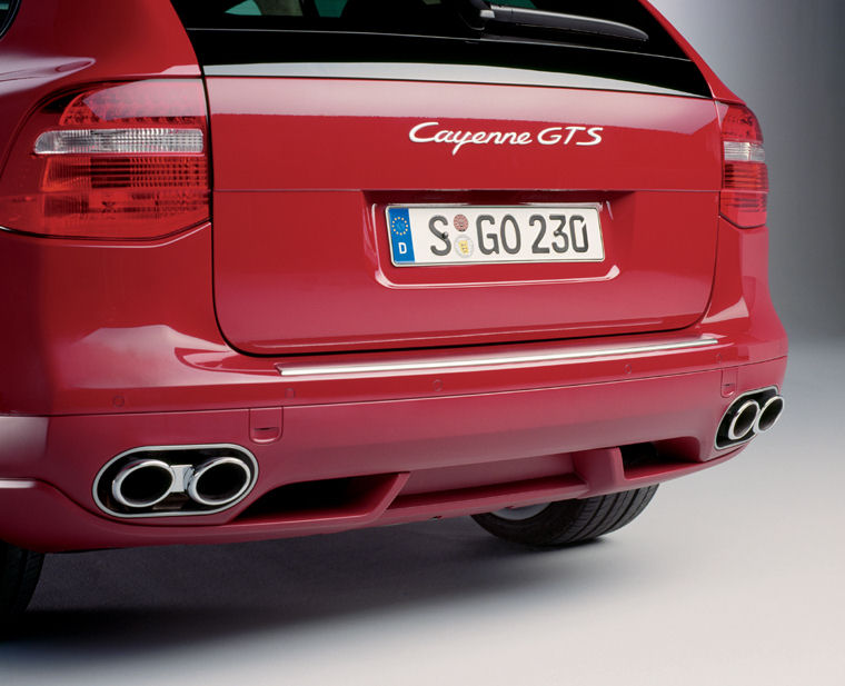 2009 Porsche Cayenne GTS Exhaust Picture