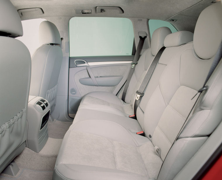 2009 Porsche Cayenne GTS Rear Seats Picture